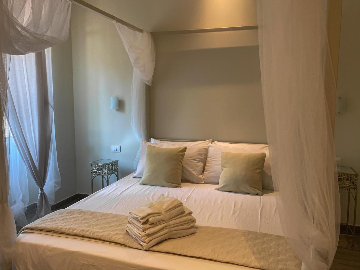 Casa Mar - B&B - Terracina Eksteriør billede